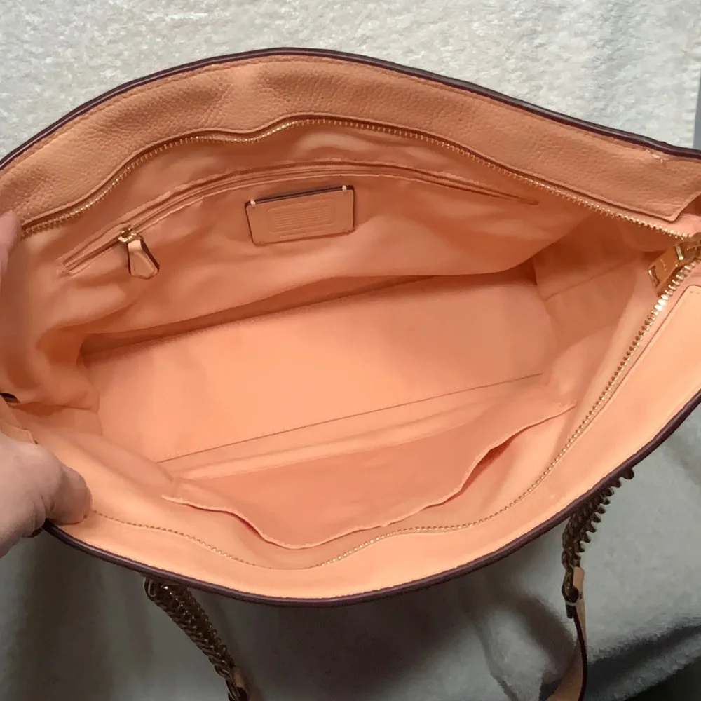 Coach Peach Cammie Chain Tote - C8147 - Picture 6 of 16